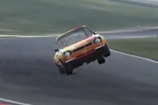 グリッチ満載のレースゲーム映像！―あの車、ひっくり返ったまま走行してやがる… 画像