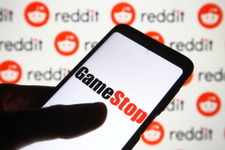 GameStopの株取引を煽ったRedditユーザー、実はプロの証券アナリストだった―株価操作で集団訴訟に 画像