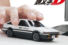 マウスパッドをハチロク疾走る！「頭文字D」藤原とうふ店仕様AE86型無線マウス登場 画像