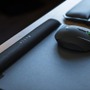 Razer、ハード/クロス両対応のマウスマットとカナル型ヘッドセットを発売