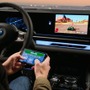 BMW の車内で可能になる「AirConsole」によるゲーム体験（写真は 5シリーズ 新型）