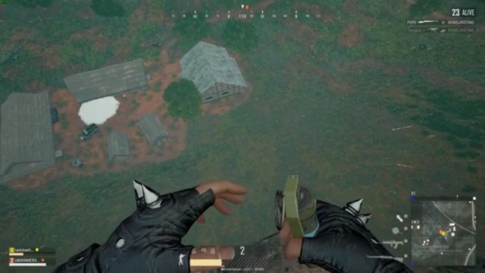 『PUBG』テストサーバーで面白バグ発見？スモークグレネードや“りんご”に乗ってダイビング