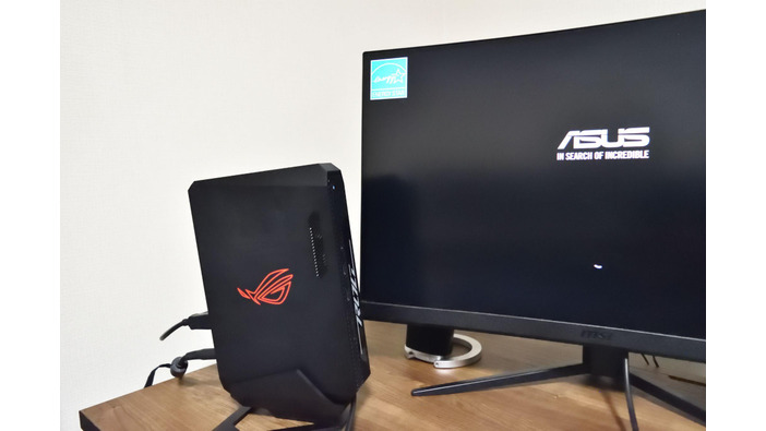 8月9日発売のASUSのゲーミングNUC「ROG NUC」ハンズオン！最高クラスで本棚に置けるサイズのミニPCはゲーマーの創意工夫を刺激する