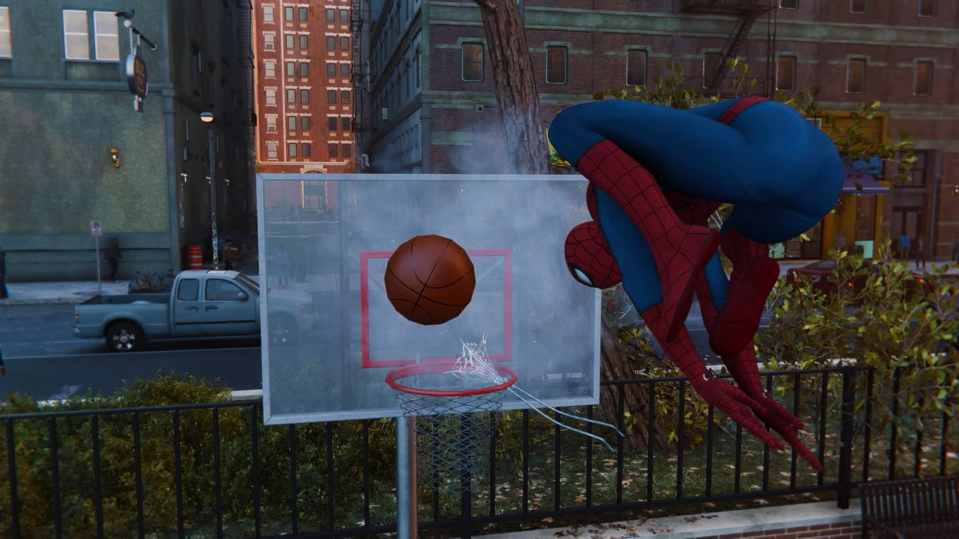 果たしてシュートは決まるのか Marvel S Spider Man バスケットボールをゴールに入れようと奮闘する検証動画 Game Spark 国内 海外ゲーム情報サイト