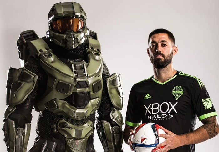 『Halo 5』と米サッカーチームがコラボ！チーフと共に特別ユニフォーム披露