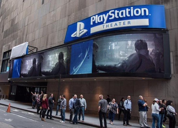 NYタイムズスクエアの有名劇場が「PlayStation Theater」としてリニューアルオープン