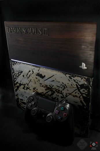 海外ユーザーが『DARK SOULS III』仕様のカスタムPS4を制作！