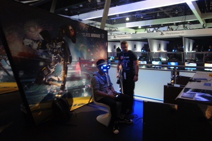 【E3 2016】PS VR『RIGS』で楽しむ「全く新しいFPS体験」―そのプレイ感覚をチェック