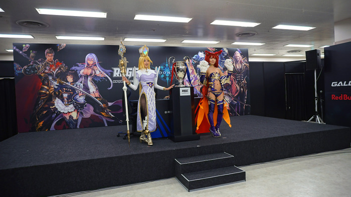 「RAGE Vol,3」『シャドウバース』予選大会レポート―約1000名が決勝進出かけて戦う