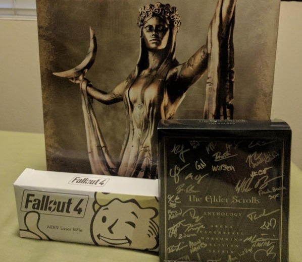 『モロウィンド』に命を救われたゲーマーにBethesda豪華グッズが届くー『FO4』フィギュアに激レア『Skyrim』スタチューも