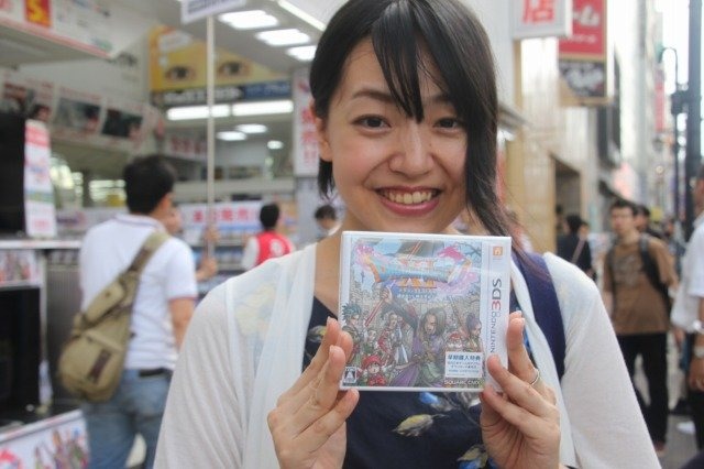 遂に『ドラクエXI』販売開始、200人以上の長蛇の列ができた池袋ビックカメラを取材