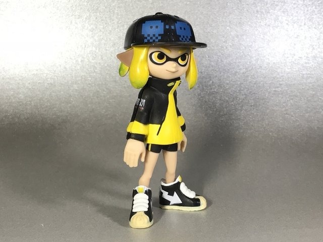 『スプラトゥーン2』の人気ギアが食玩に！ミニフィギュアで自由にコーデを楽しもう【特集】