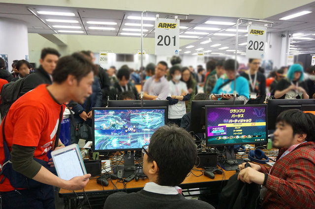 「EVO Japan」初日レポ─世界中の格ゲーファンが拳を交える夢の祭典！