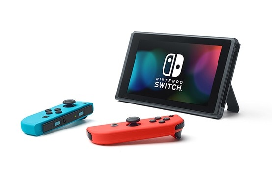 『フォートナイト』ニンテンドースイッチ本体バンドル版が海外で発表、ユニークな衣装もついてくる！