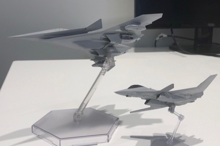 『エースコンバット7』から架空機「X-02S」と「ADF-11F」がプラモ化！レーベンは分離も可能