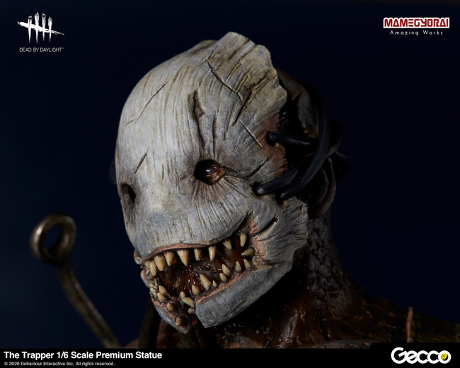 『Dead by Daylight』キラー「トラッパー」のスタチューが登場！ ピンズやマグネットも