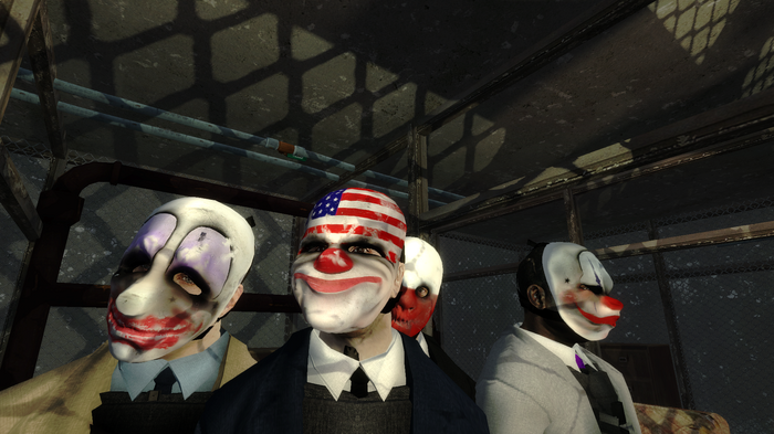 現実のギャングの隠れ家から『PAYDAY』マスク現る！麻薬や現金とともに