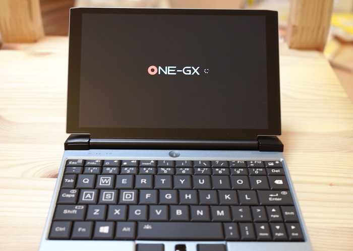 7インチ液晶のゲーミングUMPC「OneGX1」はどこまでゲームができるのか…試作機で検証してみた