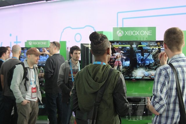 【GDC 2014】無料ドリンク提供中、Xbox Oneタイトルも遊べる「Microsoft Lobby Bar」で一休み?