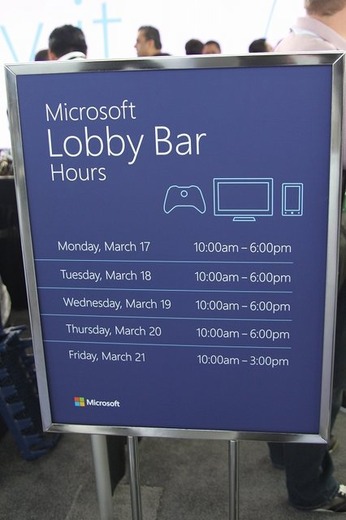 【GDC 2014】無料ドリンク提供中、Xbox Oneタイトルも遊べる「Microsoft Lobby Bar」で一休み?