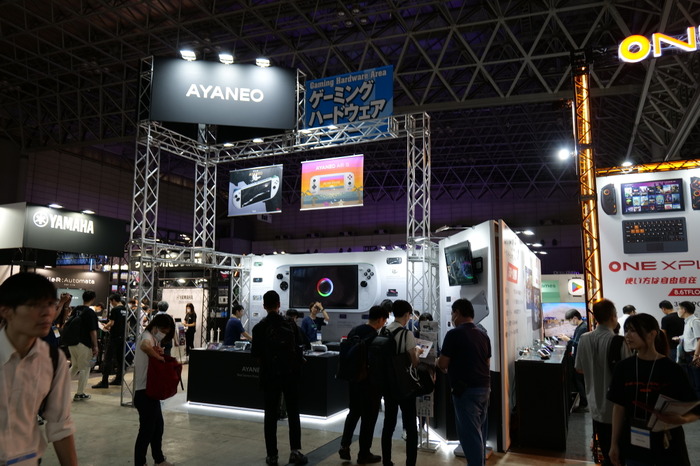 ハイスペックな「AYANEO KUN」や小型モデルなど、ポータブルゲーミングPC達がズラリ！ AYANEOブースレポ【TGS2023】