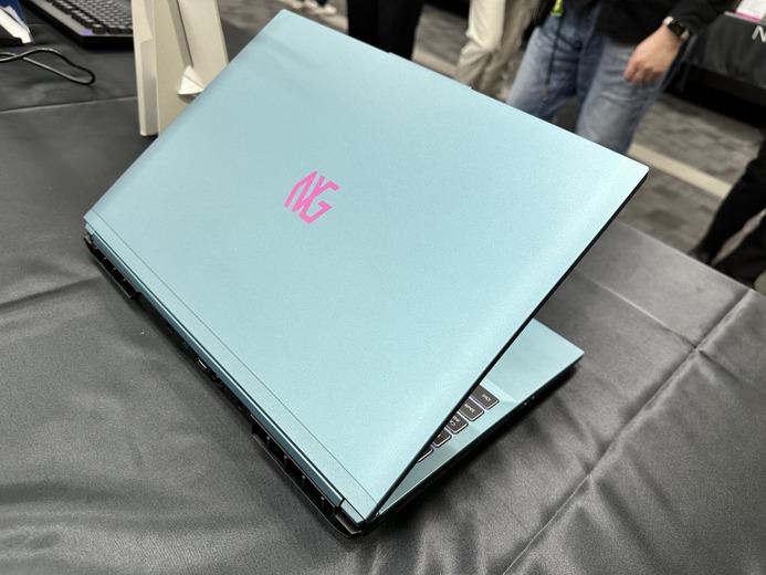 お手頃価格でスペック充分な「NEXTGEAR」初のゲーミングノートがお披露目！ “初めてのゲーミングPC”の選択肢を広げる、マウスコンピュータの新たな動き【メディア向け発表会レポート】