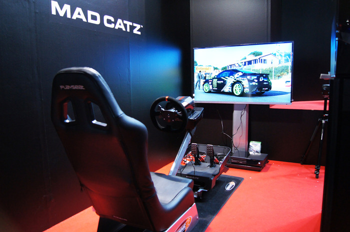 【TGS2014】格ゲー対戦イベントや日本未発表の製品展示も！Mad Catzブースレポート