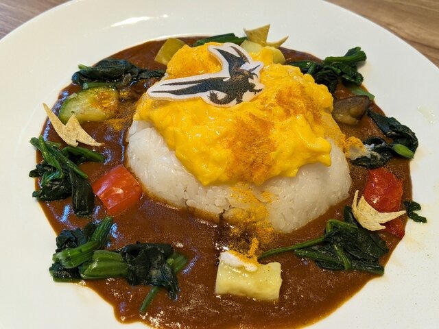 話題の「蜘蛛恐怖症対策モードゼリー」を実食！カプコンカフェの『モンハンワイルズ』コラボメニューは、見ても食べても楽しいぞ