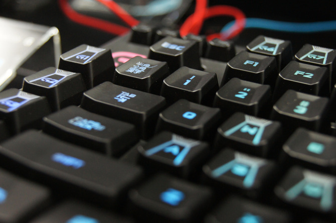 【TGS2014】Logicoolのキーボード新製品「G910」の本質に迫る、Logitech本社開発者インタビュー | Game*Spark
